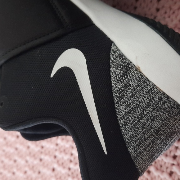 Boys Nike Athletic Shoes - Picture 5 of 8